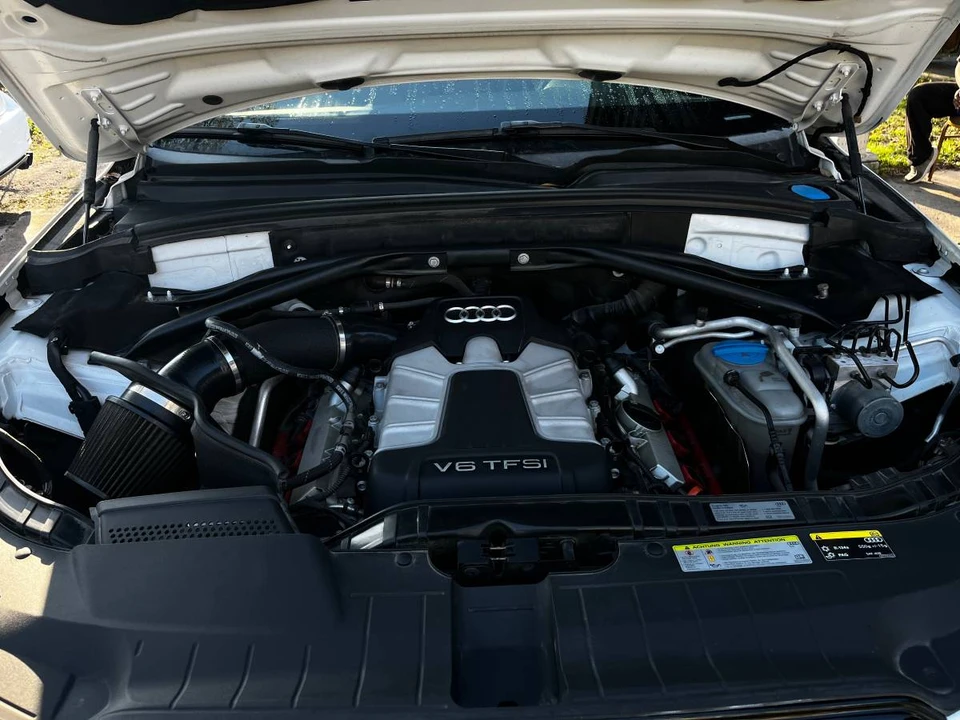 2016 Audi 8R SQ5 - Image 5 of 18
