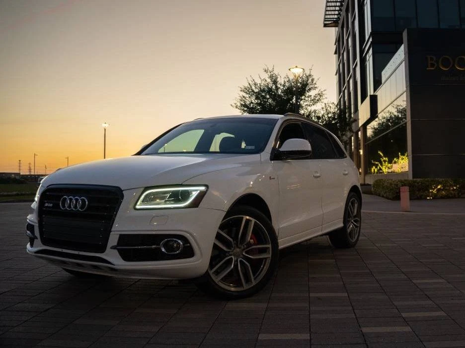 2016 Audi 8R SQ5 - Image 2 of 18