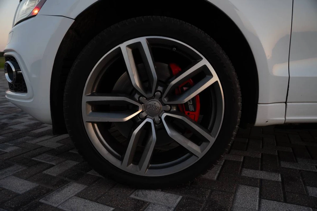 2016 Audi 8R SQ5 - Image 13 of 18