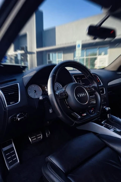 2016 Audi 8R SQ5 - Image 2 of 9