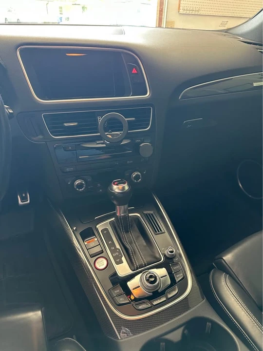2016 Audi 8R SQ5 - Image 10 of 13