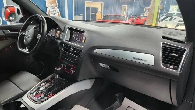2016 Audi 8R SQ5 - Image 14 of 21