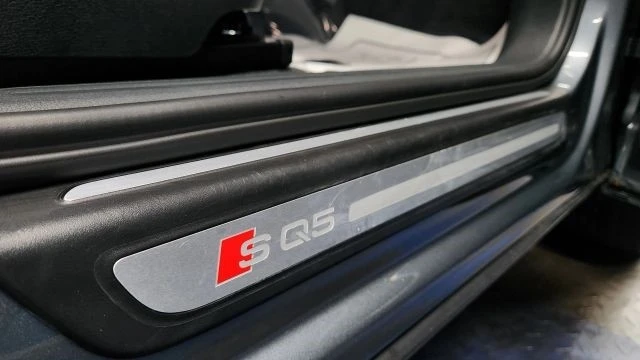 2016 Audi 8R SQ5 - Image 17 of 21