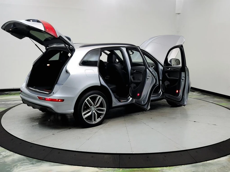 2016 Audi 8R SQ5 - Image 11 of 31