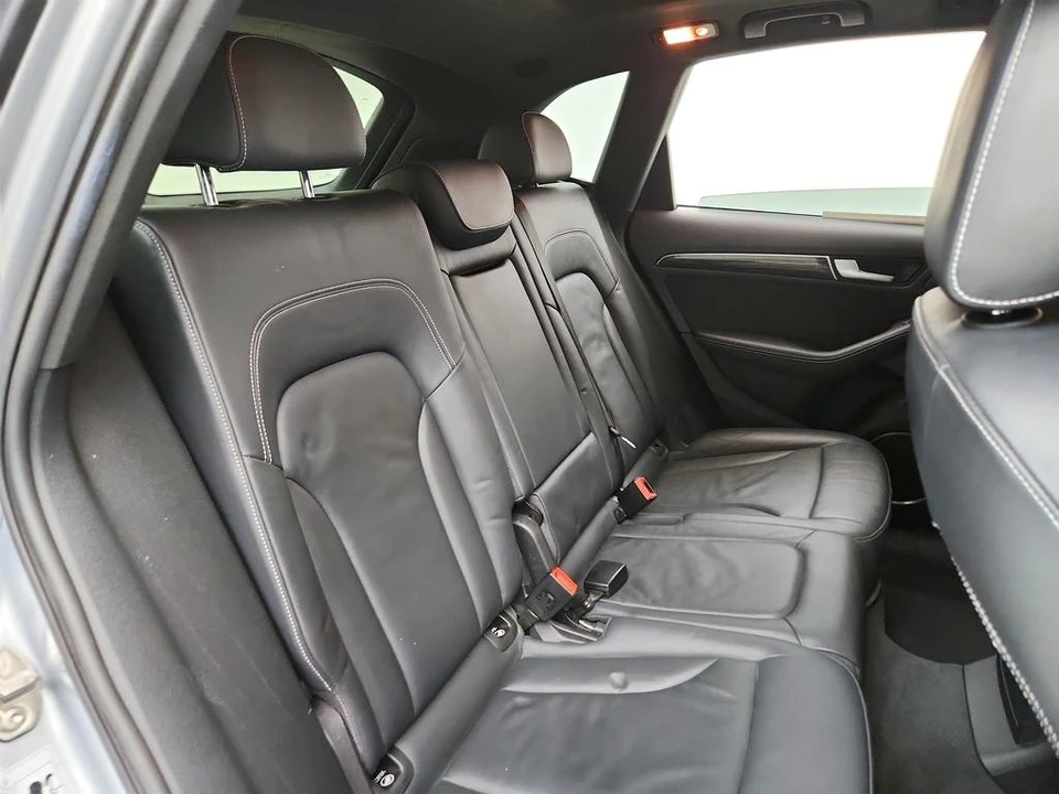 2016 Audi 8R SQ5 - Image 28 of 31