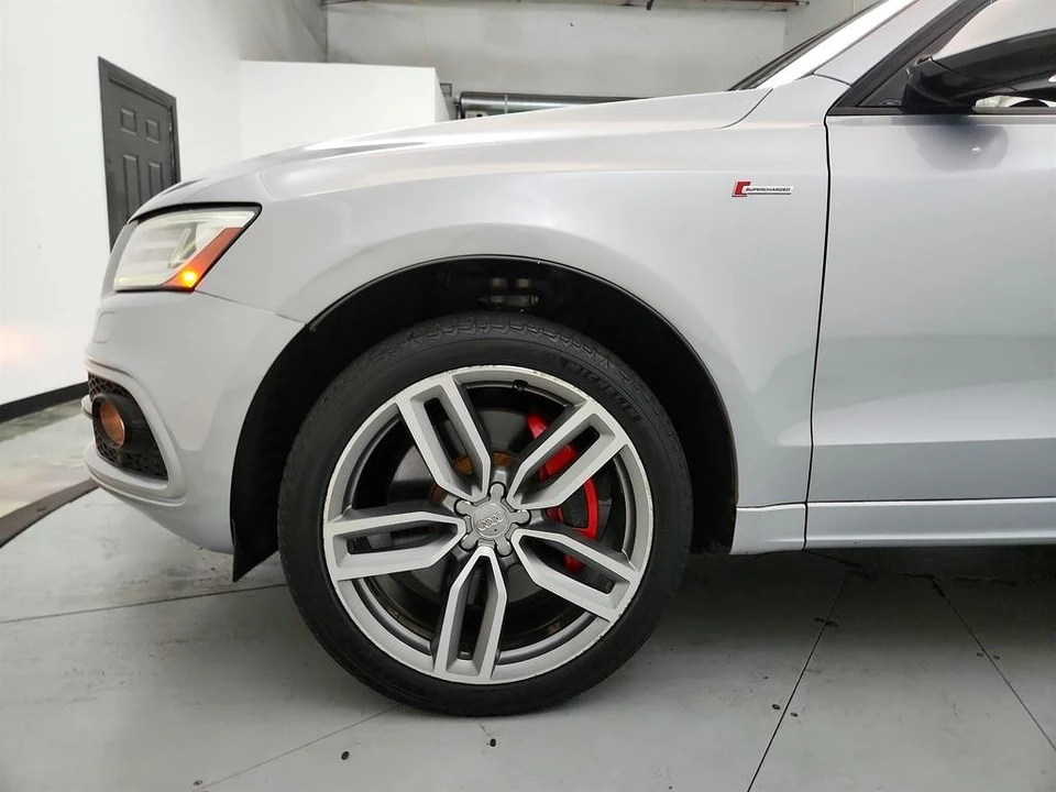 2016 Audi 8R SQ5 - Image 29 of 31