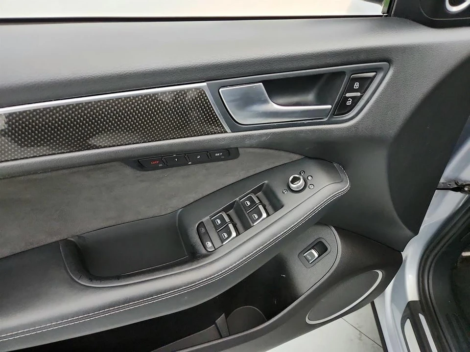 2016 Audi 8R SQ5 - Image 22 of 31