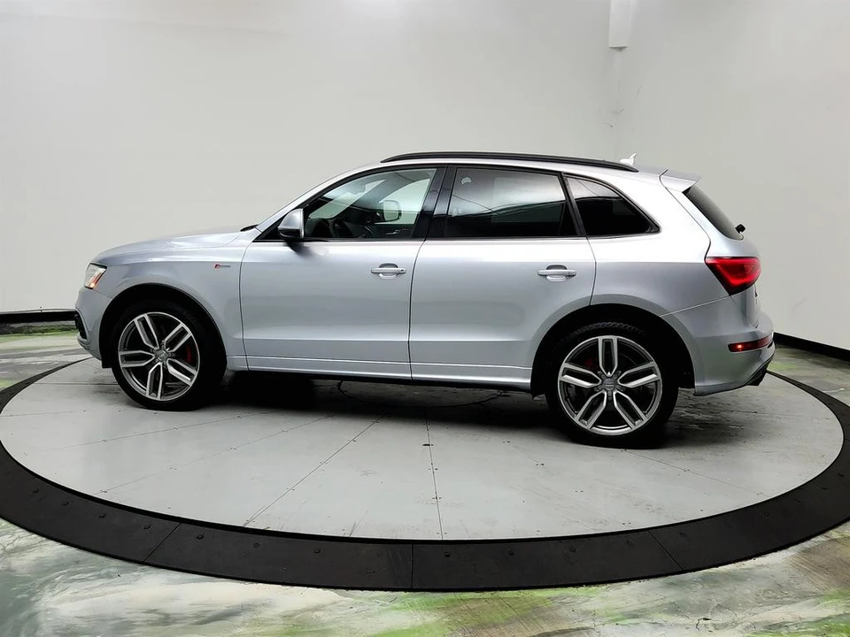 2016 Audi 8R SQ5 - Image 8 of 31