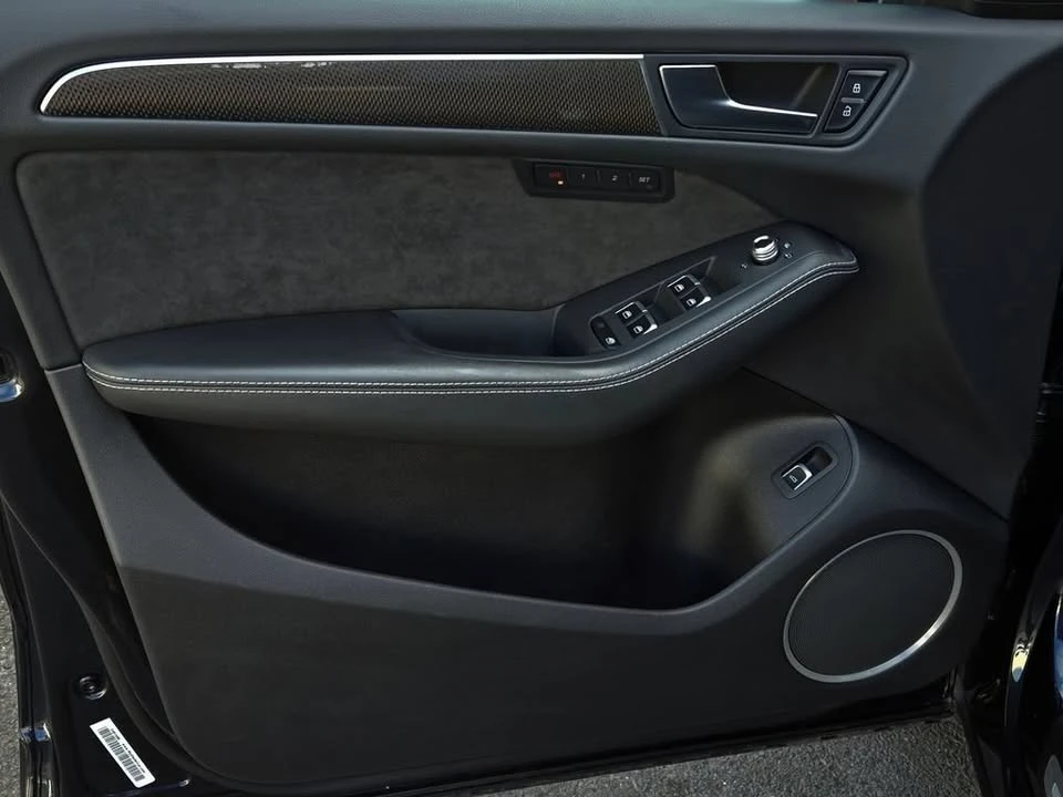 2016 Audi 8R SQ5 - Image 10 of 19