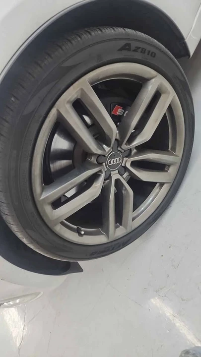2016 Audi 8R SQ5 - Image 3 of 10