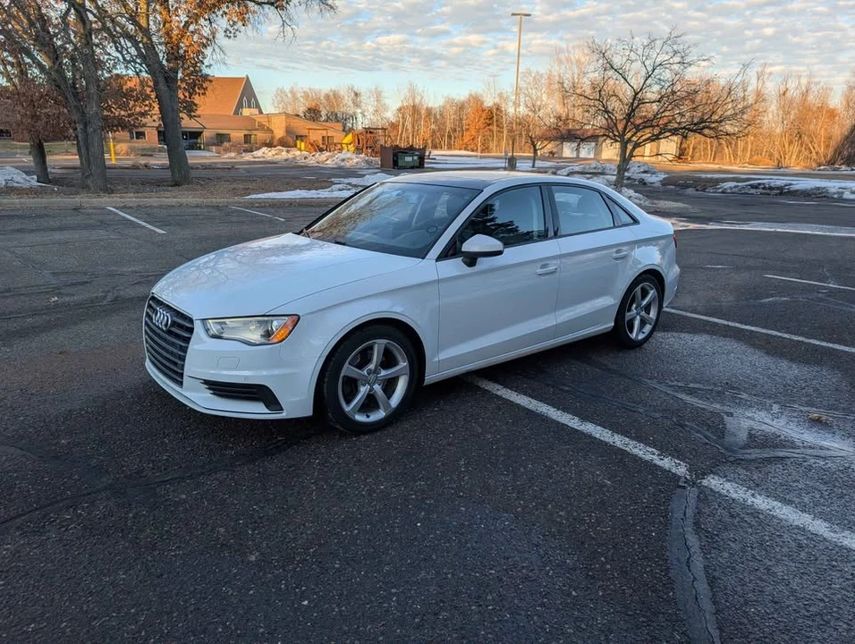 2016 Audi 8V A3 - Image 2 of 17