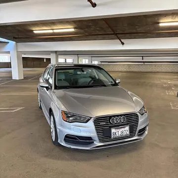 2016 Audi A3 e-tron Sportback Premium Plus