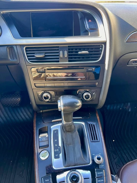 2016 Audi A4 - Image 9 of 18