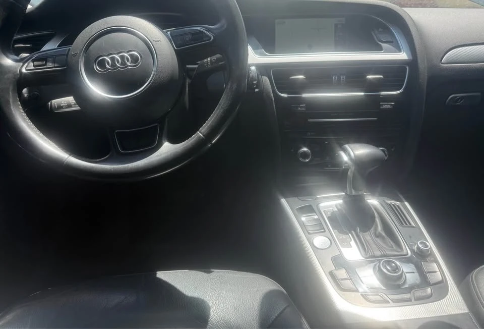 2016 Audi A4 - Image 8 of 12