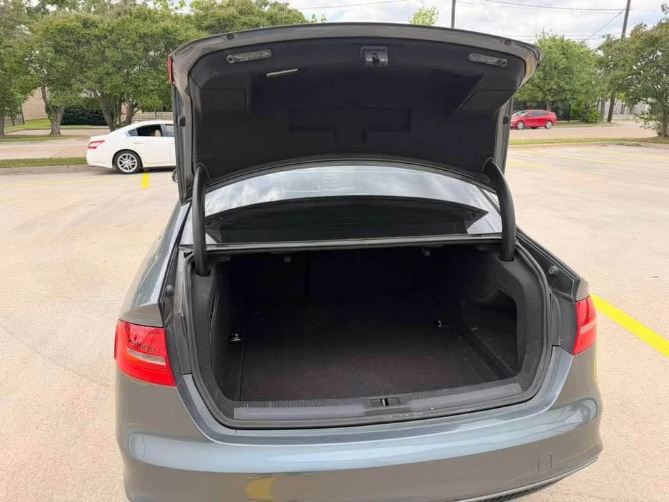 2016 Audi B8 A4 - Image 8 of 18