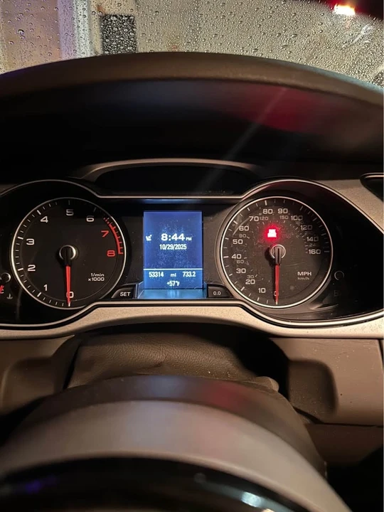 2016 Audi B8 A4 - Image 2 of 3