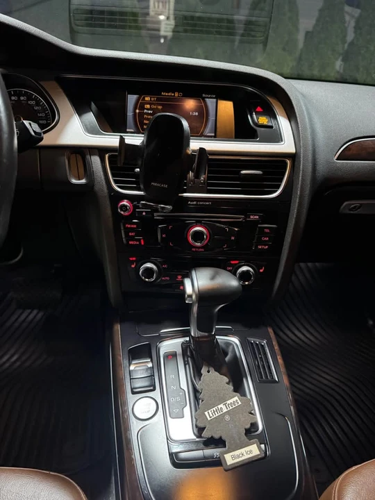 2016 Audi B8 A4 - Image 9 of 14