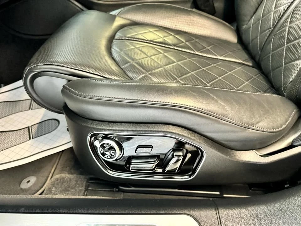 2016 Audi D4 A8 - Image 9 of 20