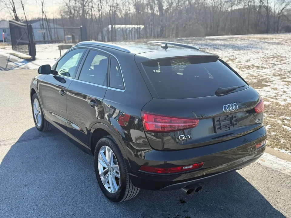 2016 Audi 8U Q3 - Image 2 of 9