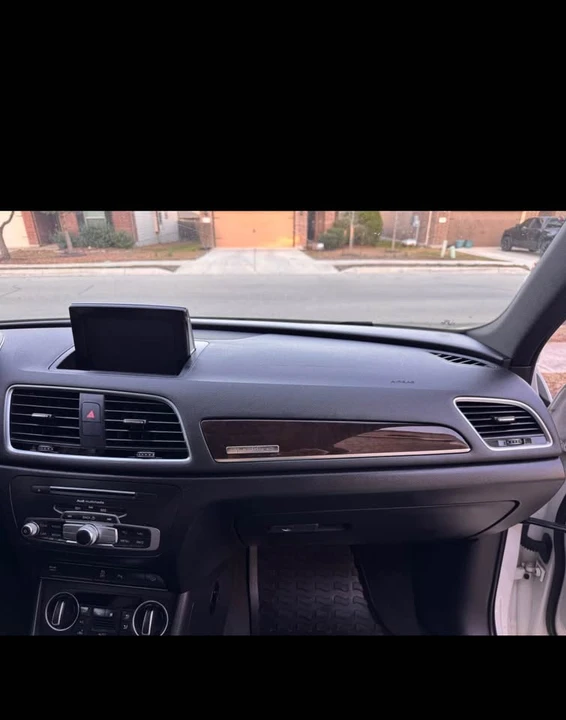2016 Audi 8U Q3 - Image 2 of 9