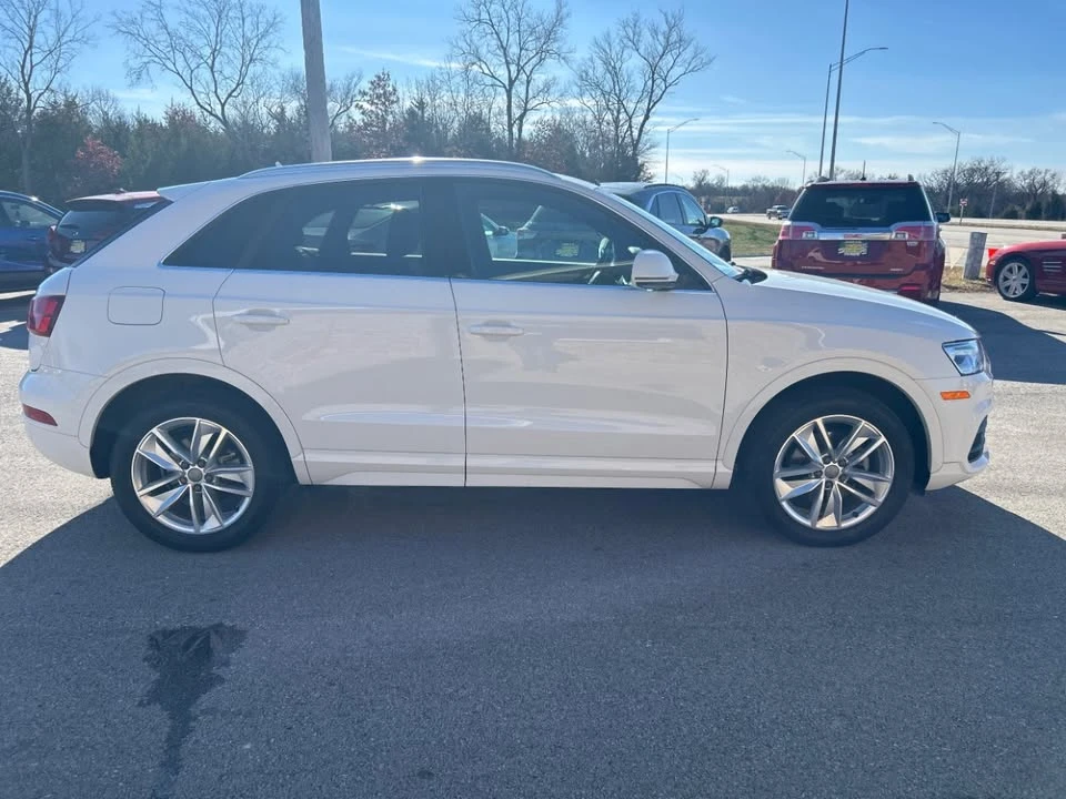 2016 Audi 8U Q3 - Image 2 of 5