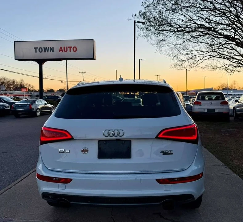 2016 Audi 8R Q5 - Image 17 of 19