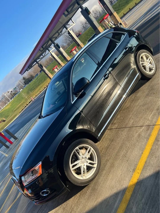 2016 Audi 8R Q5 - Image 2 of 16