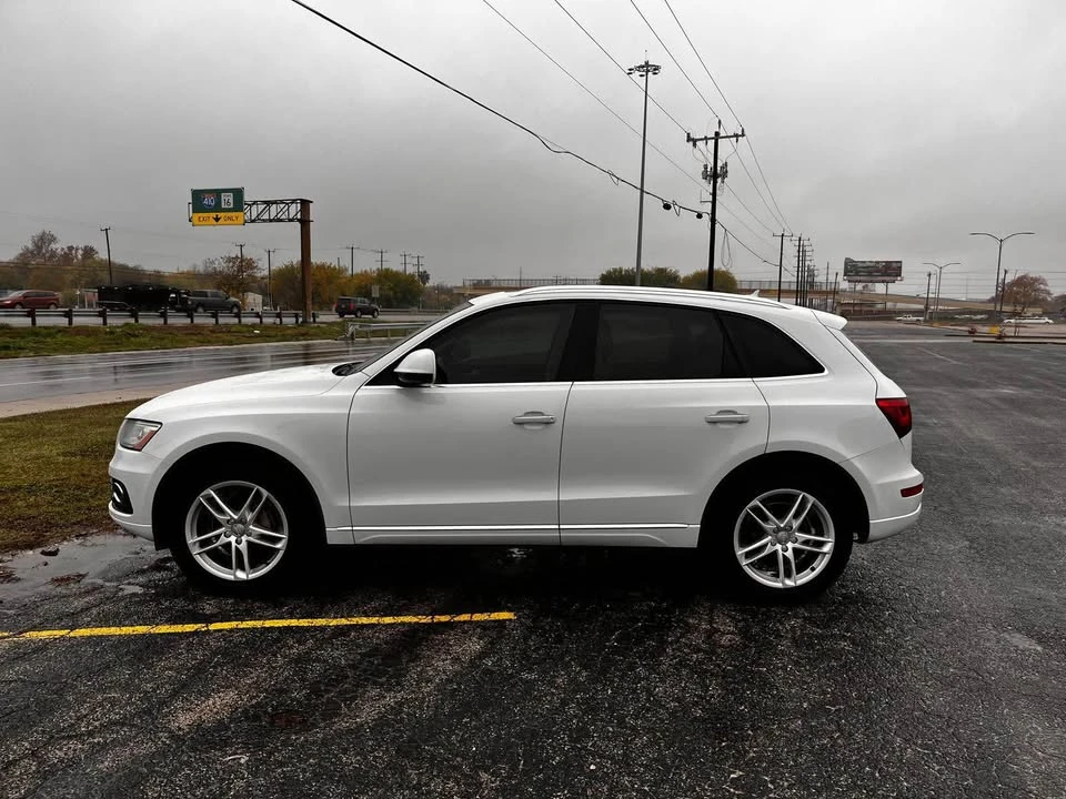 2016 Audi 8R Q5 - Image 2 of 15