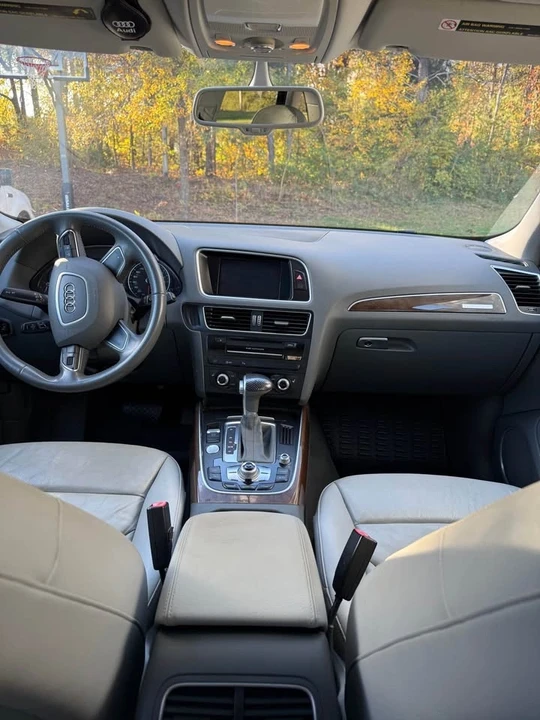 2016 Audi 8R Q5 - Image 11 of 12