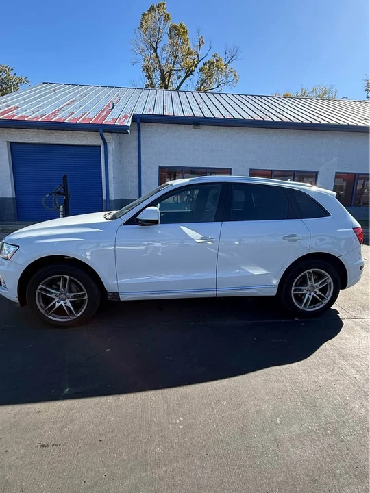 2016 Audi 8R Q5 - Image 2 of 9