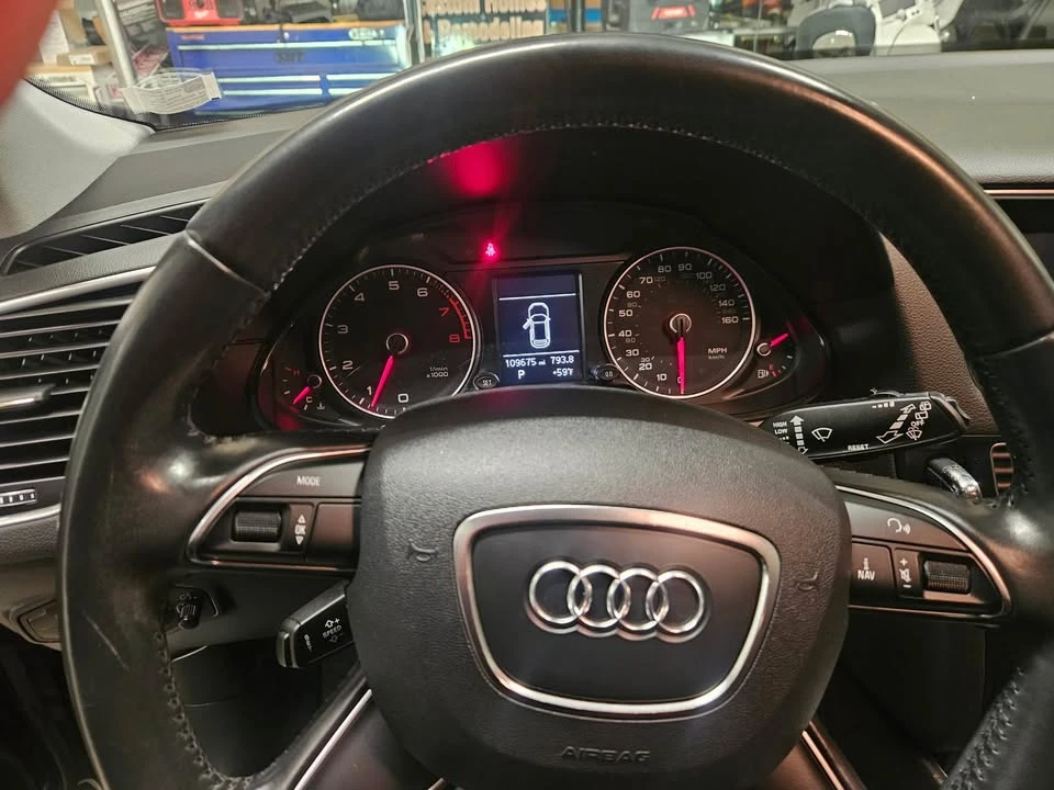 2016 Audi 8R Q5 - Image 8 of 9