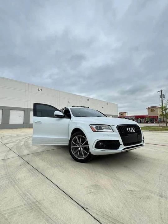 2016 Audi 8R Q5 - Image 2 of 16
