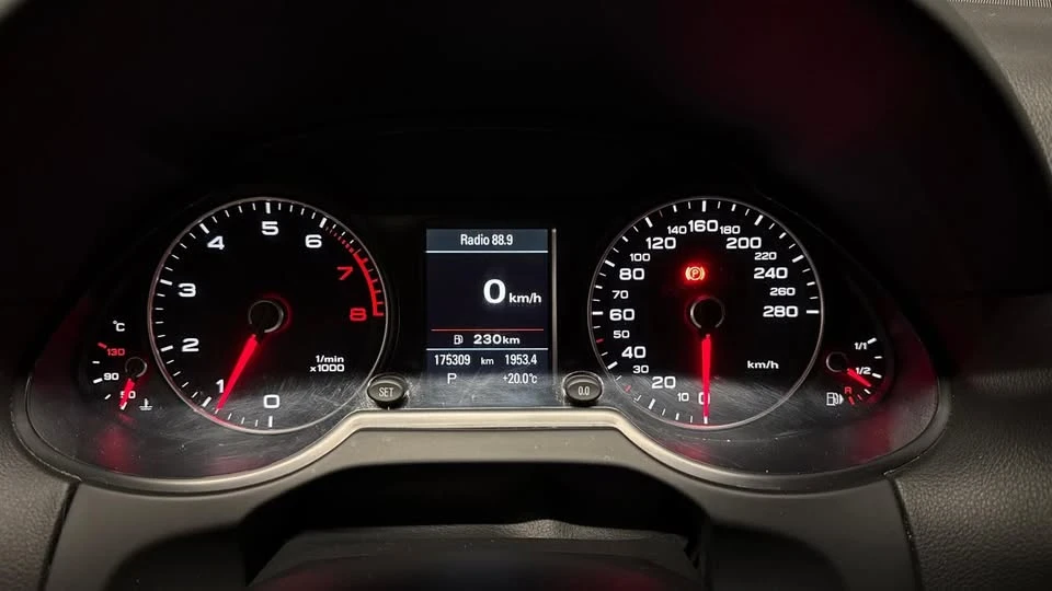 2016 Audi 8R Q5 - Image 9 of 10