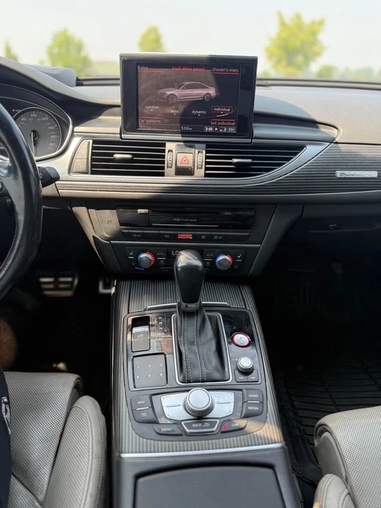 2016 Audi C7 S6 - Image 10 of 14