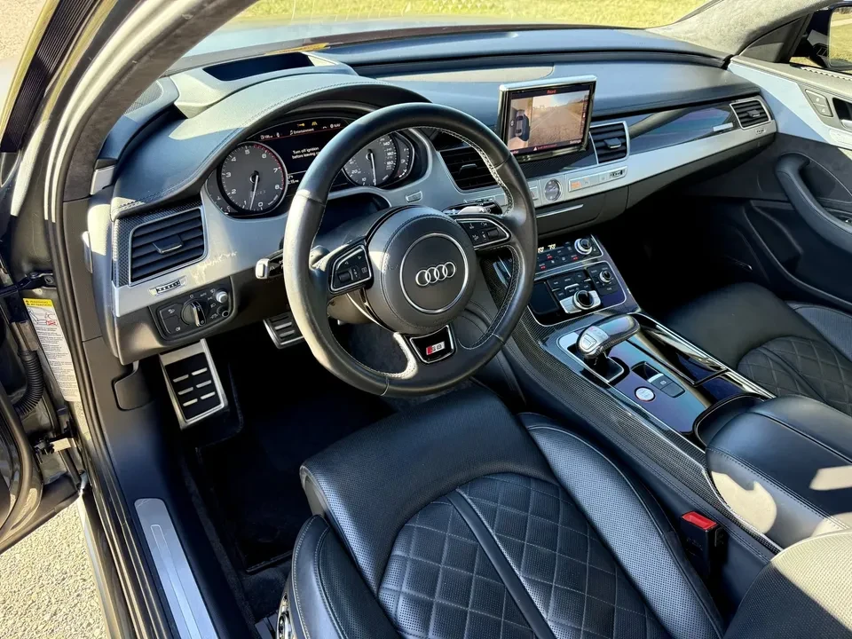 2016 Audi D4 S8 - Image 3 of 9