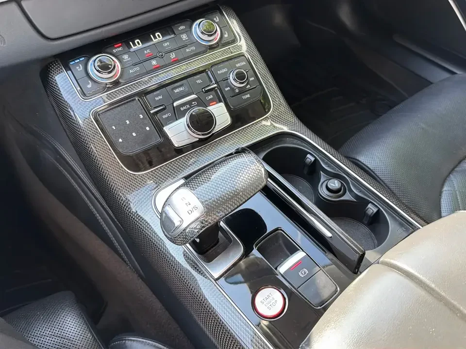 2016 Audi D4 S8 - Image 10 of 20