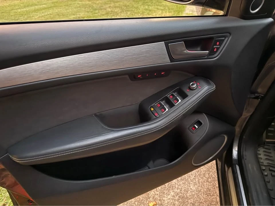 2016 Audi 8R SQ5 - Image 11 of 13