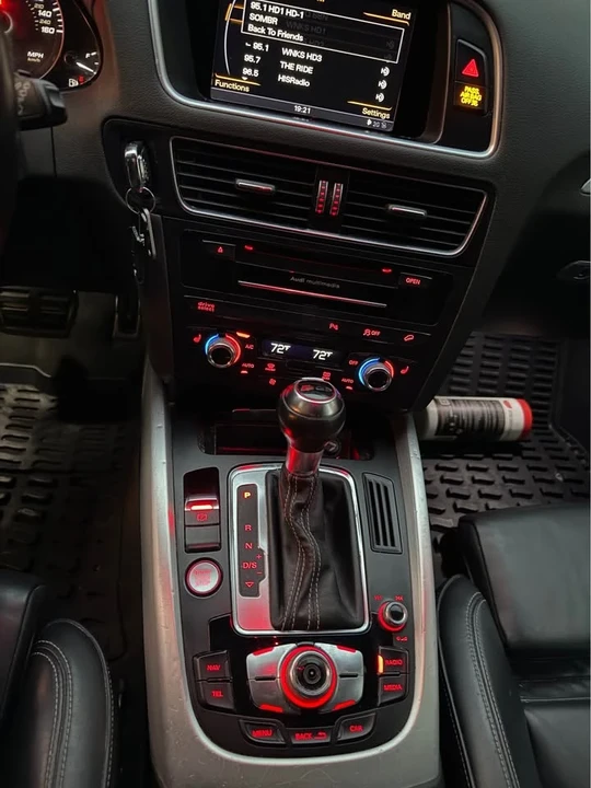 2016 Audi 8R SQ5 - Image 9 of 13