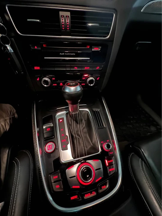 2016 Audi 8R SQ5 - Image 11 of 15