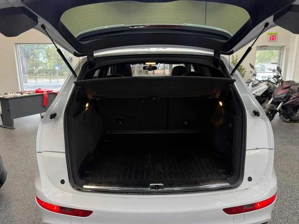 2016 Audi 8R SQ5 - Image 10 of 18