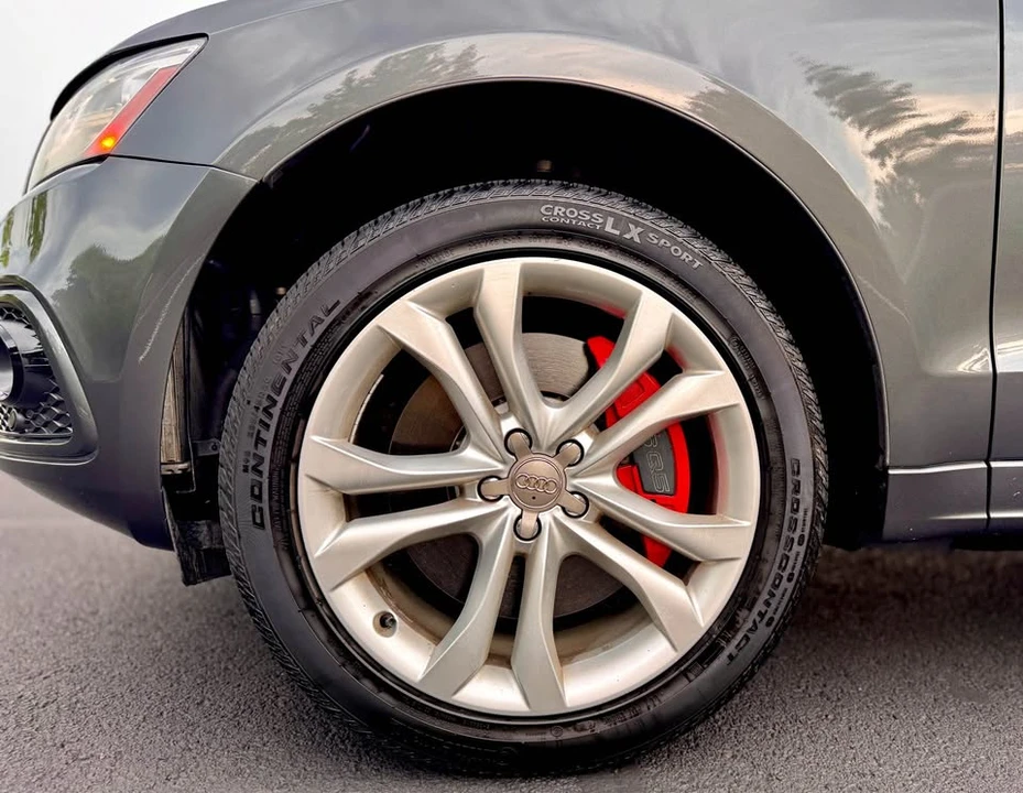 2016 Audi 8R SQ5 - Image 9 of 10