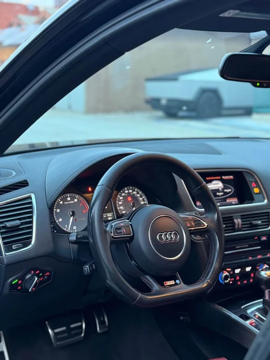 2016 Audi 8R SQ5 - Image 9 of 19