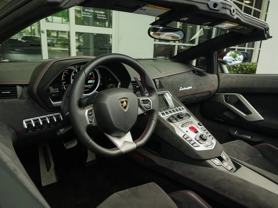 2016 Lamborghini Aventador LP700-4 - Image 2 of 4