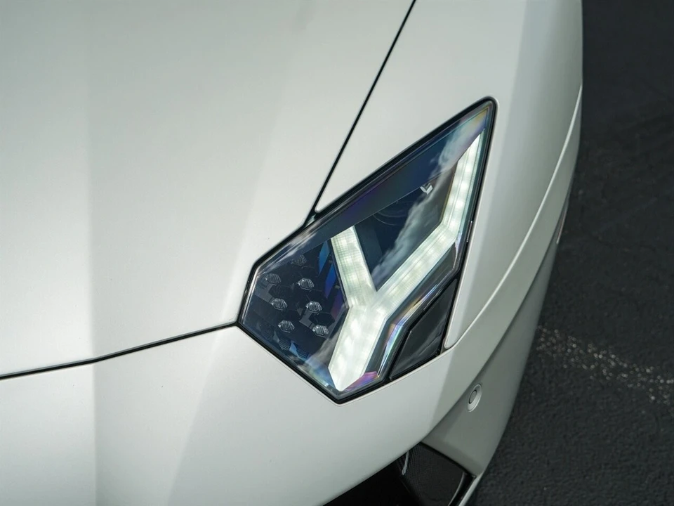 2016 Lamborghini Aventador LP700-4 - Image 3 of 4