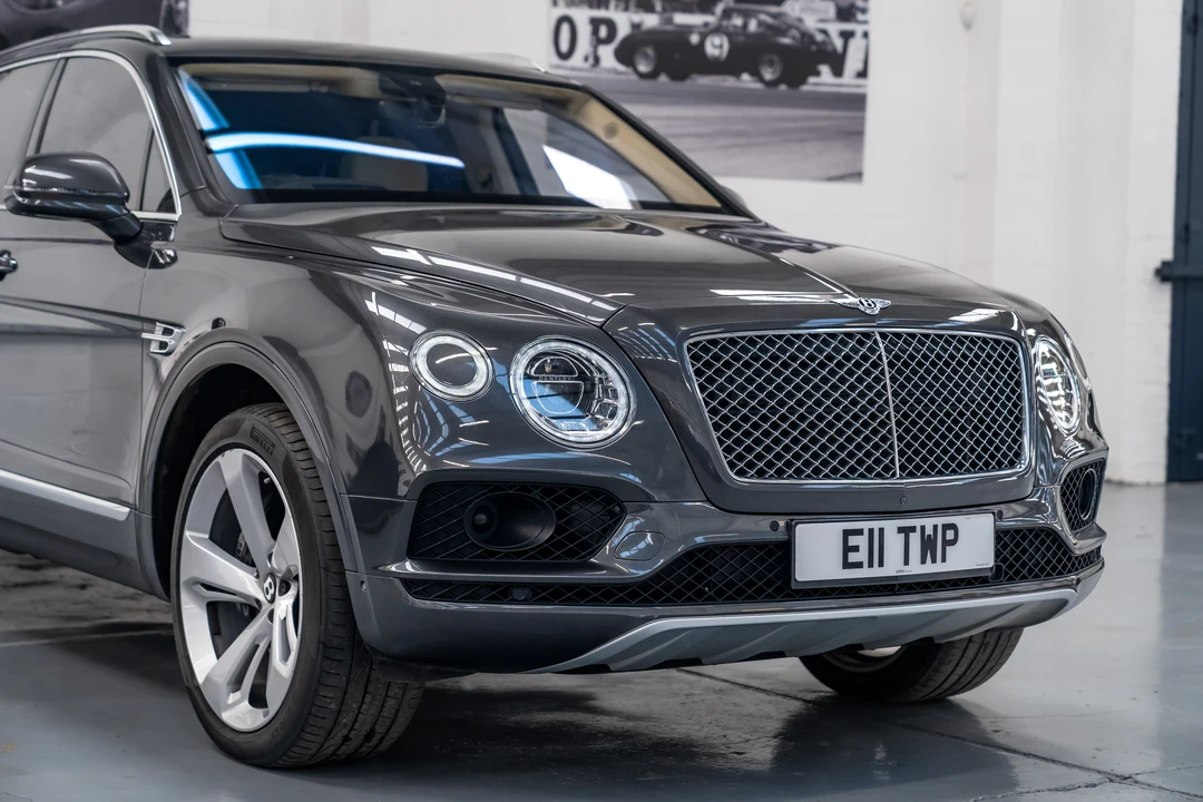 2016 Bentley Bentayga - Image 17 of 31