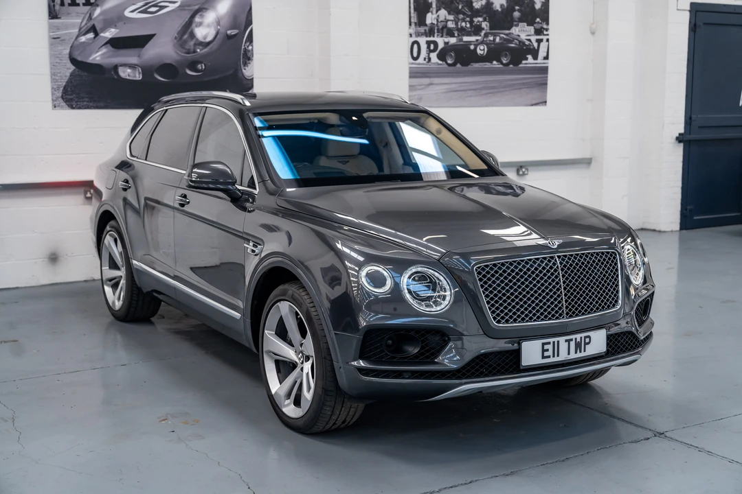 2016 Bentley Bentayga - Image 10 of 31