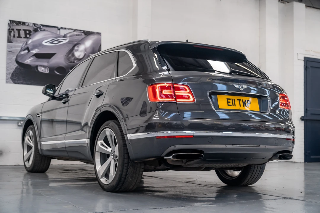2016 Bentley Bentayga - Image 6 of 31