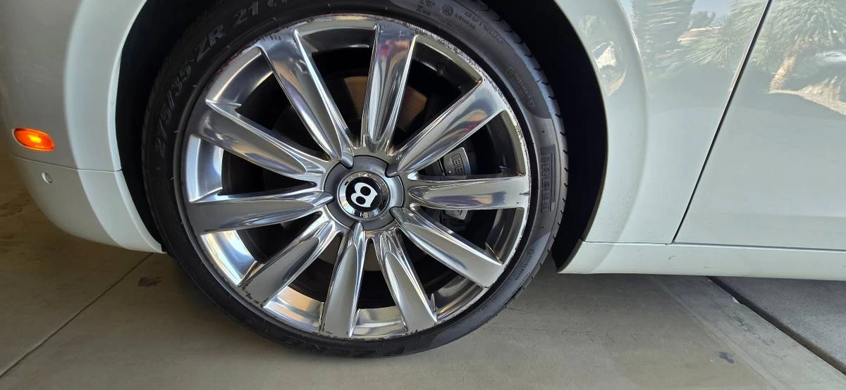2016 Bentley Continental - Image 22 of 23