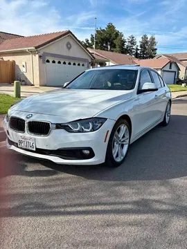 2016 BMW 3 Series 320i Sedan 4D