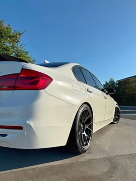 2016 BMW 3 Series 328i Sedan 4D